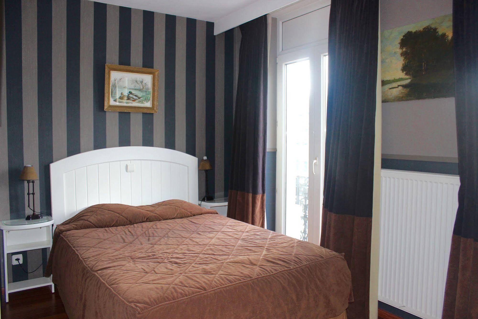 Hotel Orts Брюксел Екстериор снимка